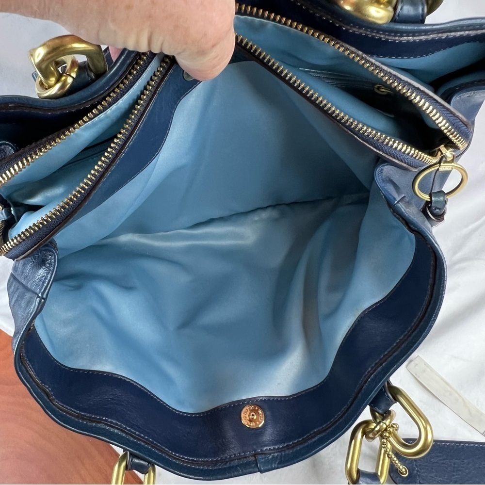 Stunning Blue Coach Chelsea Jayden Carry All Bag - Picture 11 of 12
